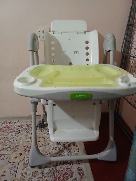 Продам детский стулчик в хорошем состояний