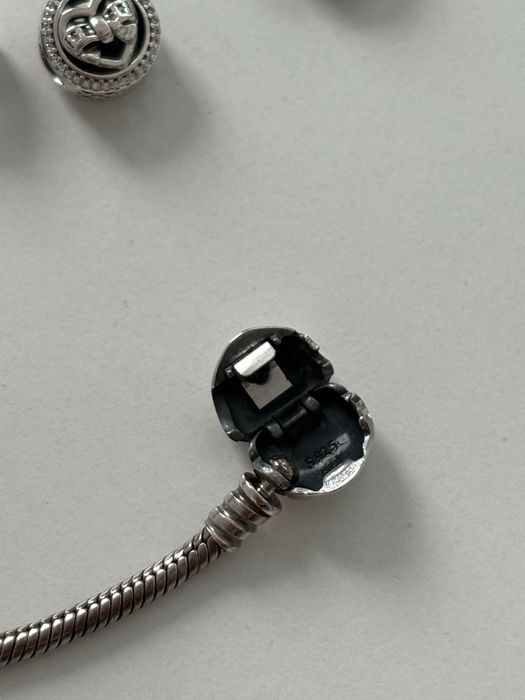 Bratara pandora originala + 9 charmuri/talismane