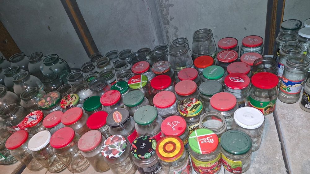 Продаются банки 1л 2л 3л