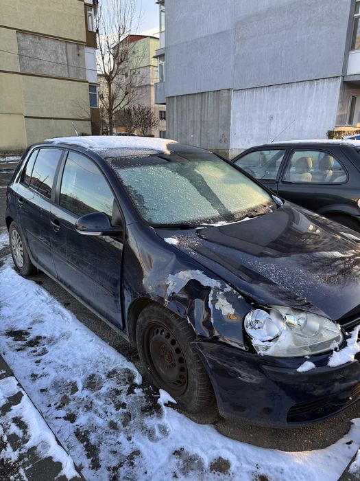 VÂND GOLF V AVARIAT  |    1.9 TDI   |   2007