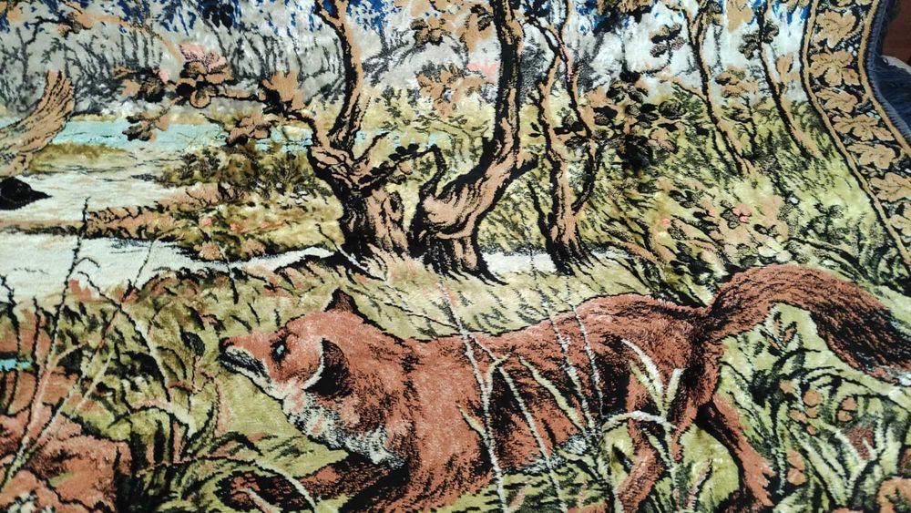 Много голям плюшен ковьор /покривало за легло