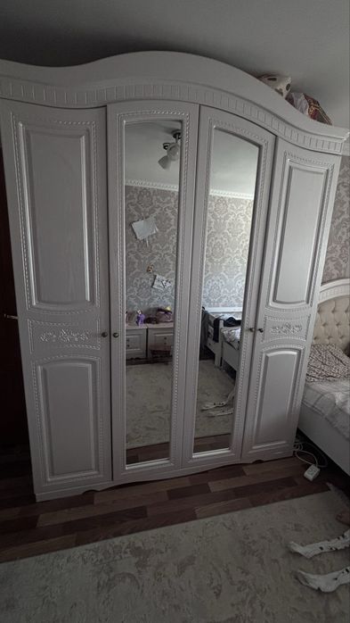 Продам спальный гарнитур б/у