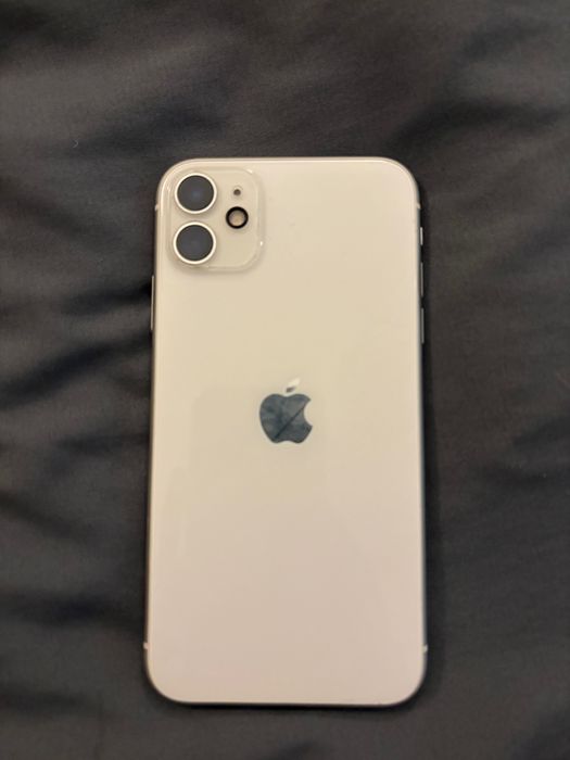 iPhone 11 White 128 gb