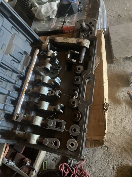 Dispozitive pentru indoit otel lat , patrat si teava si extender teava