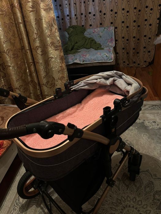 Продам коляску срочно