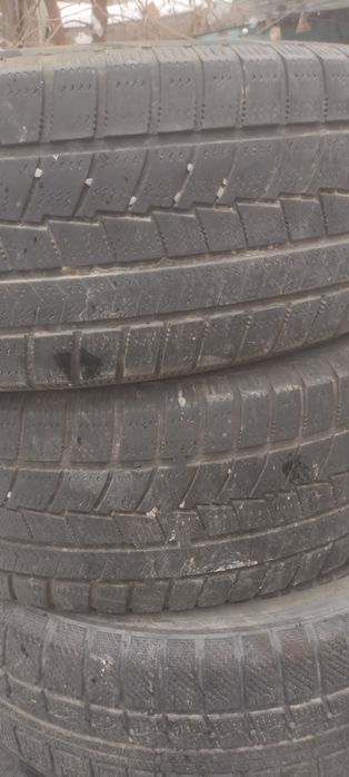 Продам комплект шин