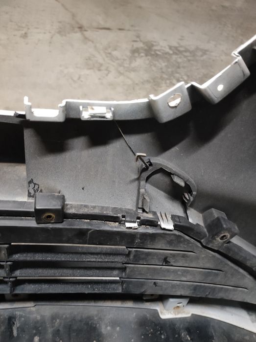 Продам бампер б/у Jetour x70 до рестайлинг.