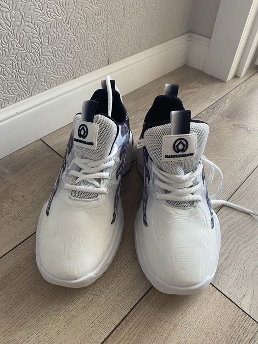 Кросовки для занятия спортом