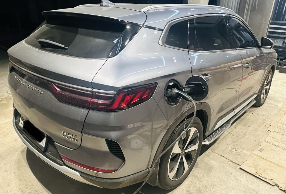 BYD Song Plus DM-i (гибрид) 110 км Flagship PHEV