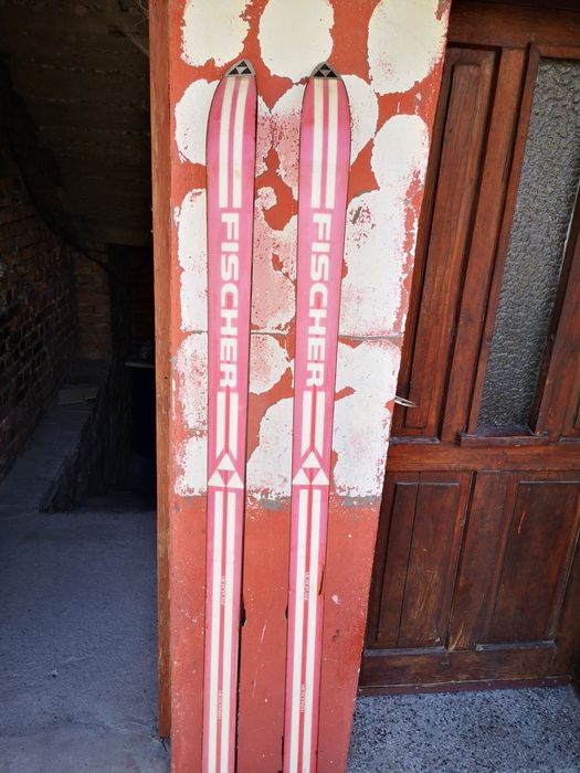 Ски Два метра дълги