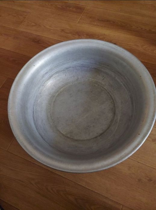 Продам алюминиевый таз