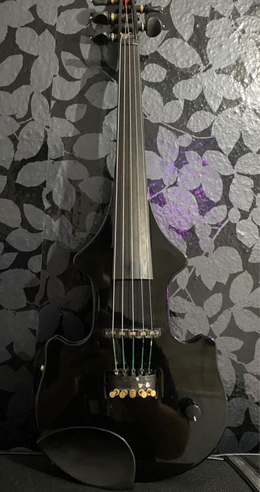 Vioara Zeta, facuta la madis