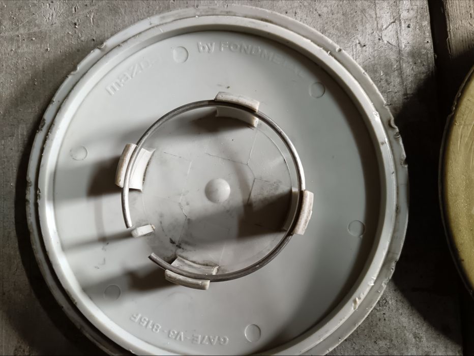 Продам оригинальные колпаки