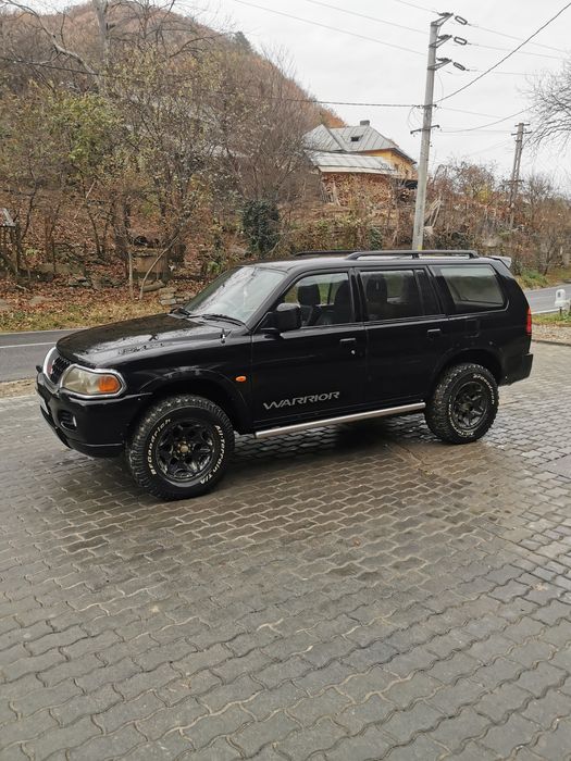 Mitsubishi pajero sport