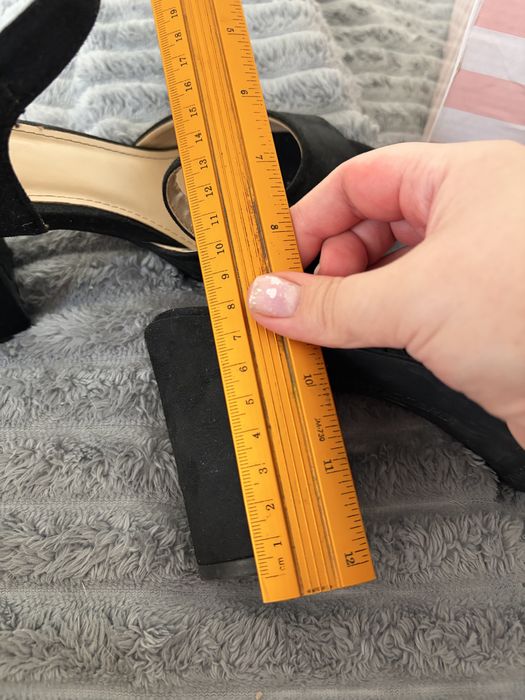 Туфли открытые женские