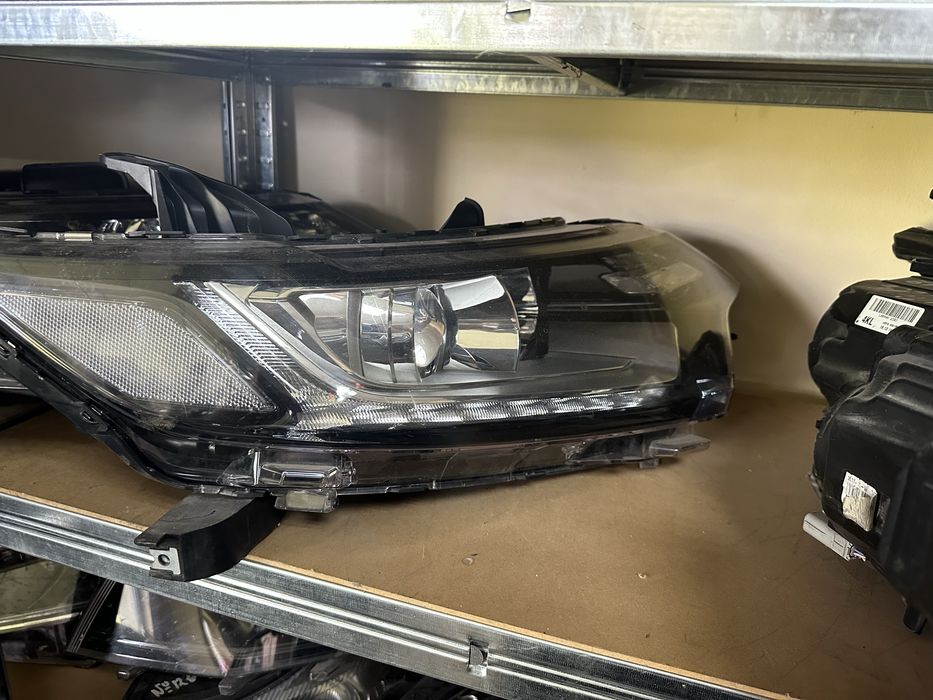 Ляв и десен фар Митсубиши Аутлендер  MITSUBISHI OUTLANDER 3 LIFT FULL LED 4BX16 , 8301C8-64 8301C8-63