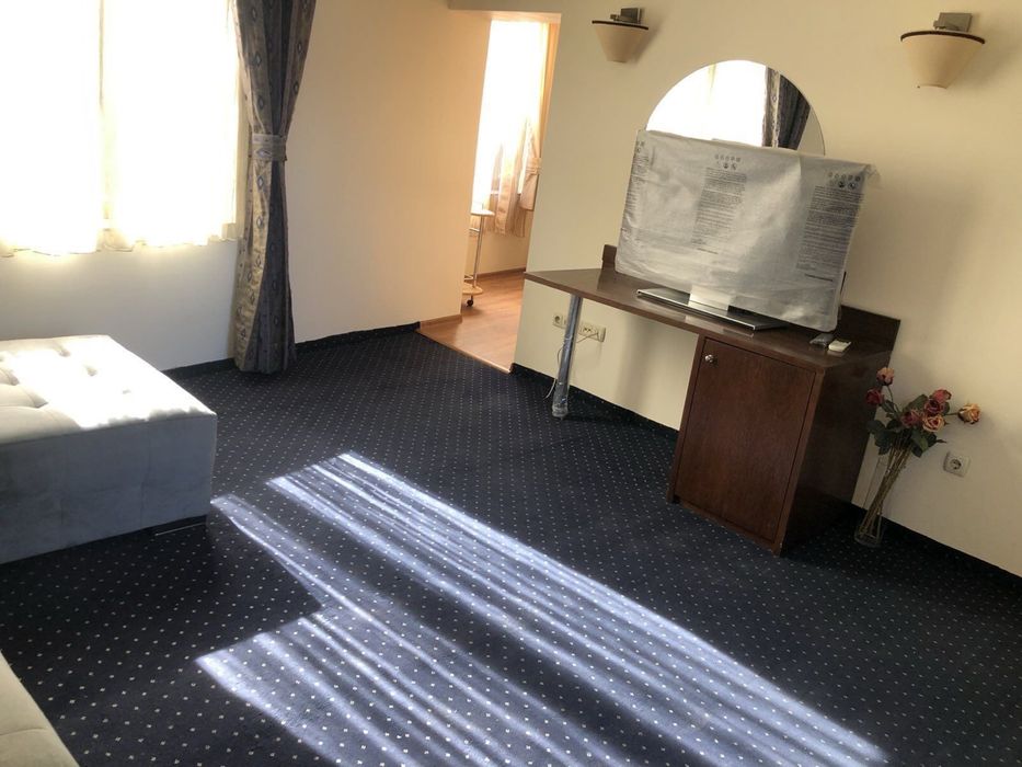 Дава се под наем Тристаен апартамент в Шумен, Томбул джамия - 70 кв.м за 331.5 € - Снимка #1