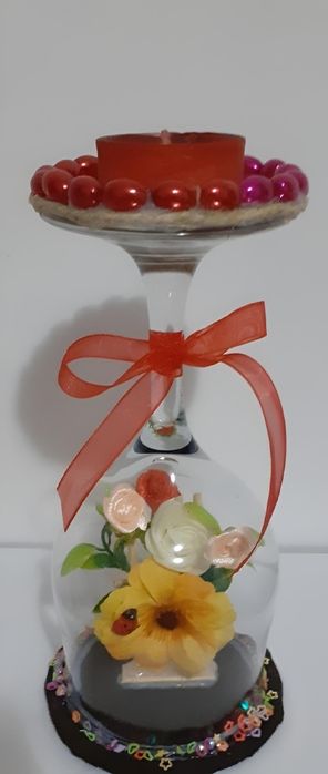 Pahare decorative cu suport pentru lumânare