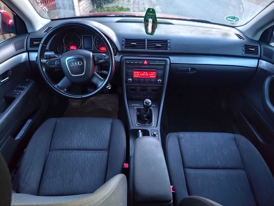 AUDI A4 2.0 TDI 140 cp**Distributie Schimbata**Ulei schimbat