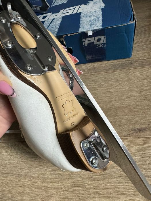 Фигурные коньки б/у Risport RF3