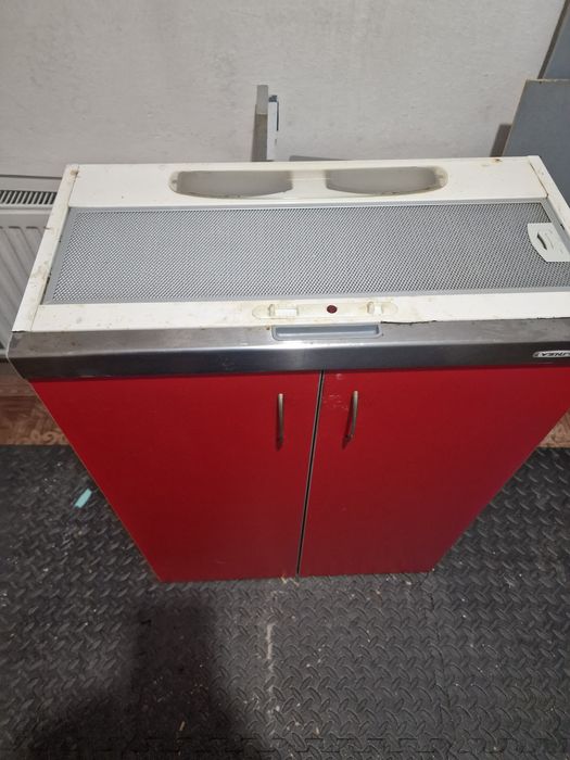 Кухненски шкаф с аспиратор