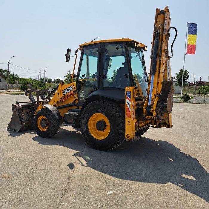 Buldoexcavator JCB 3CX 2021
