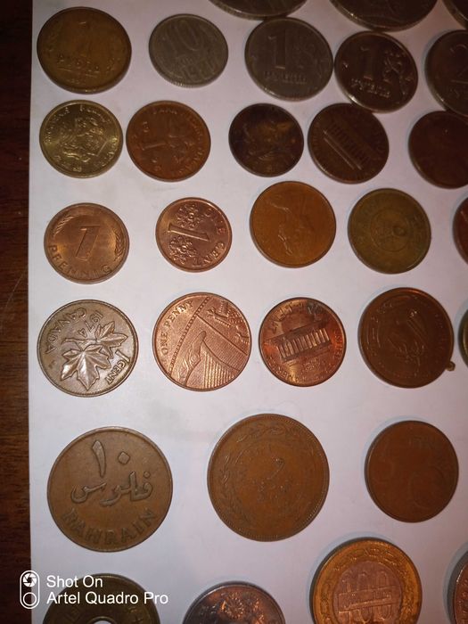 Коллекция винтажных и современных иностранных монет