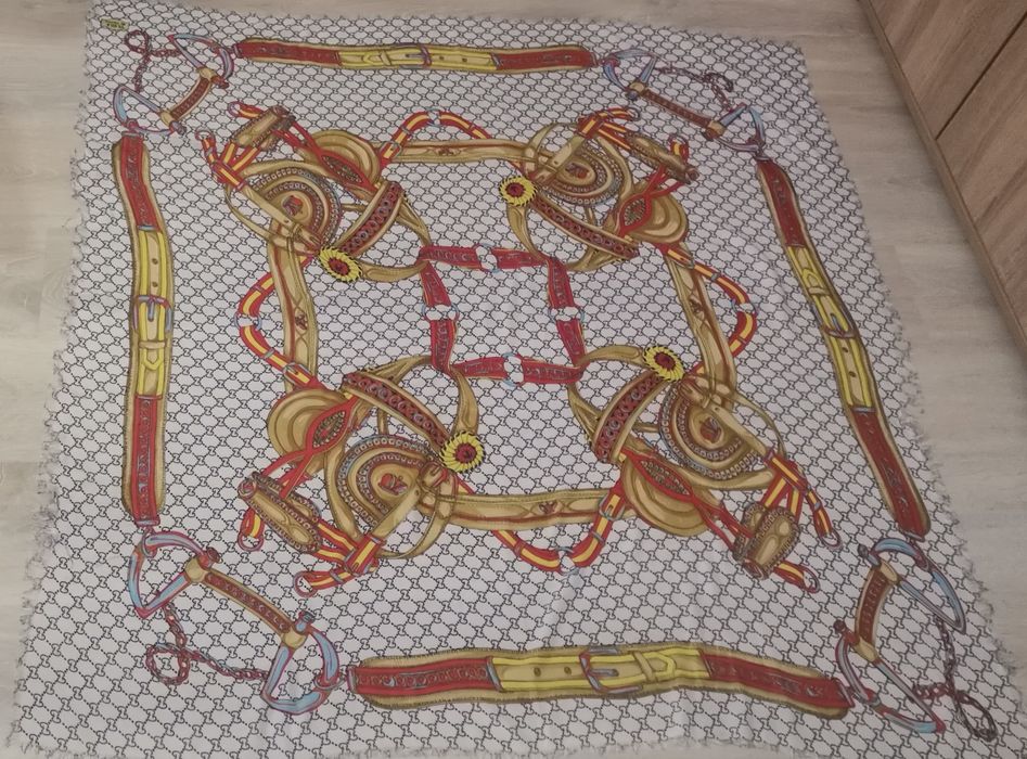 Gucci дамски шал