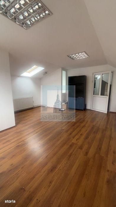 Spațiu comercial de închiriat/ zona Bartolomeu