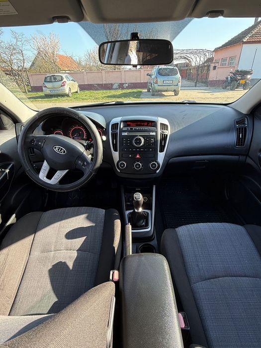 KIA Ceed 2011 — imagine 5