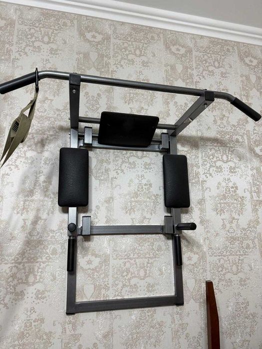 Настенный турник
