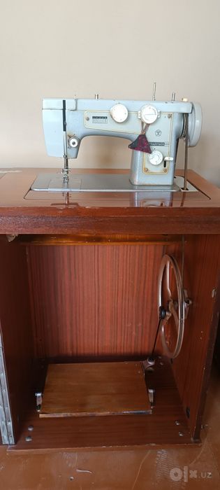Ayollar uchun tikuv mashinasi