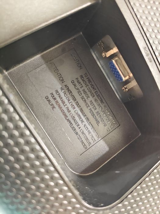 Мониторы Samsung 19 дюймов.