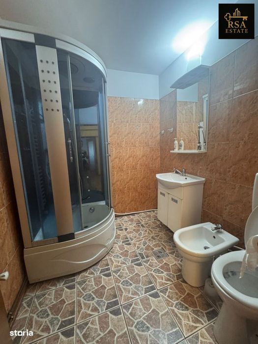 Apartament cu 2 camere de inchiriat etaj 3 zona Centrala Rm. Valcea