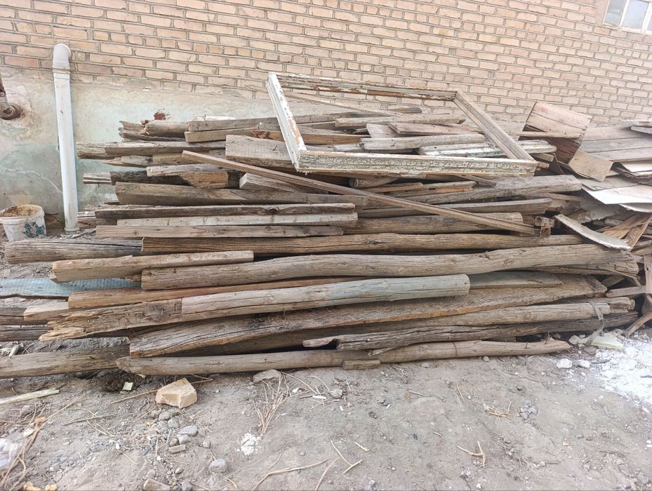 Chorni patalok uchun taxta