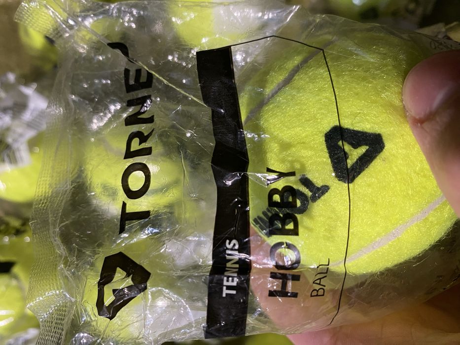 Теннисные спорт мячи