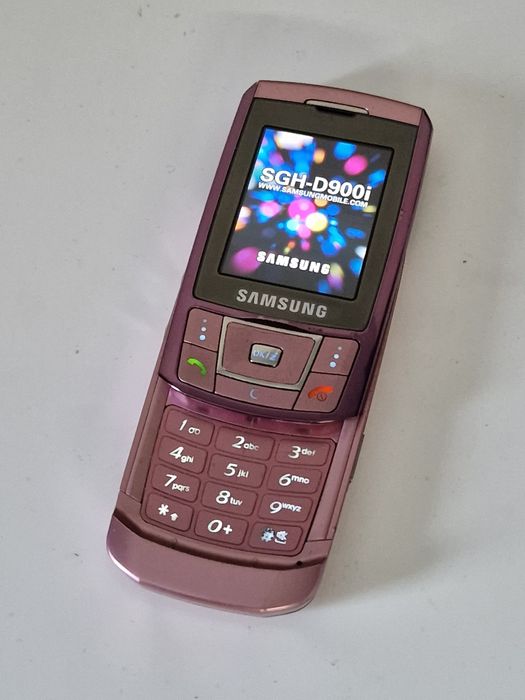 Telefon Samsung D900i .Nu incarca