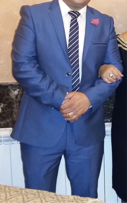 Продам мужской костюм