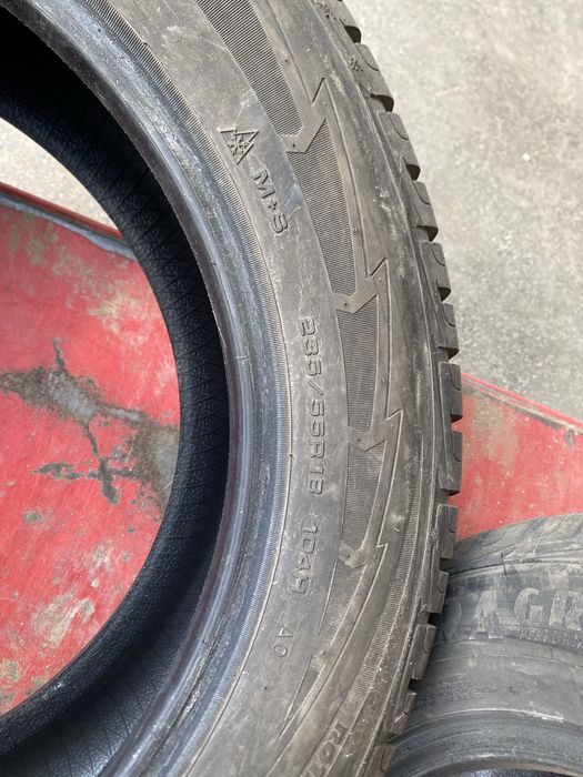 Зимни гуми Goodyear 235/55 R 18