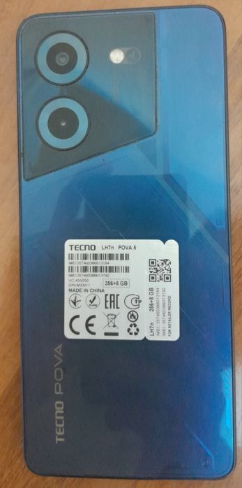 Tecno pova 5 kafolati bilan.  Xotirasi 256 gb .    RAM 8 + 8 = 16 .