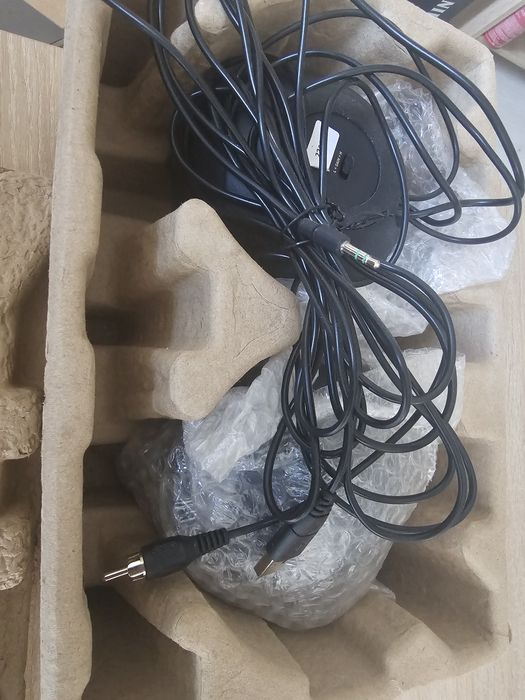 Суббуфер със тонколонки