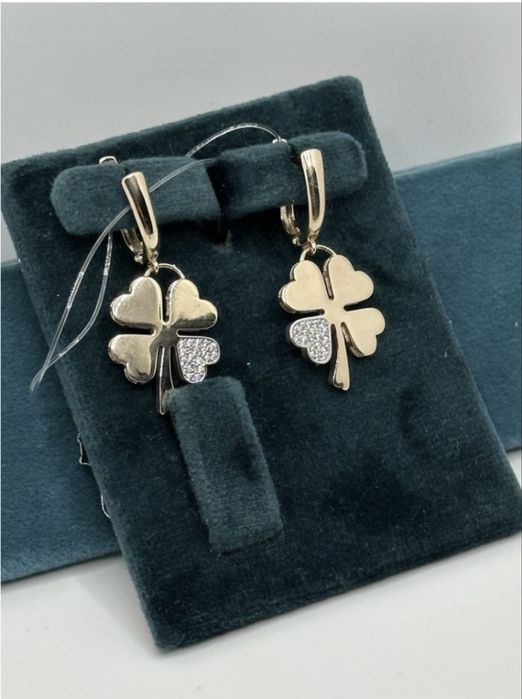 Продам золотые сережки