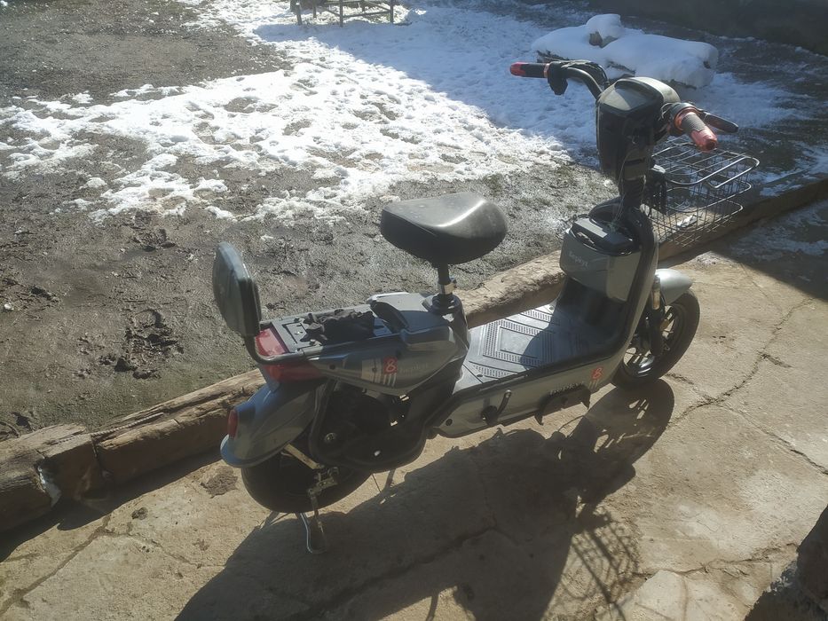 Электро самокат продаю