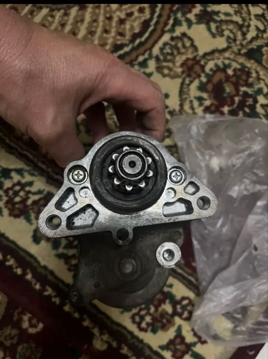 Стартер от Лексус 470