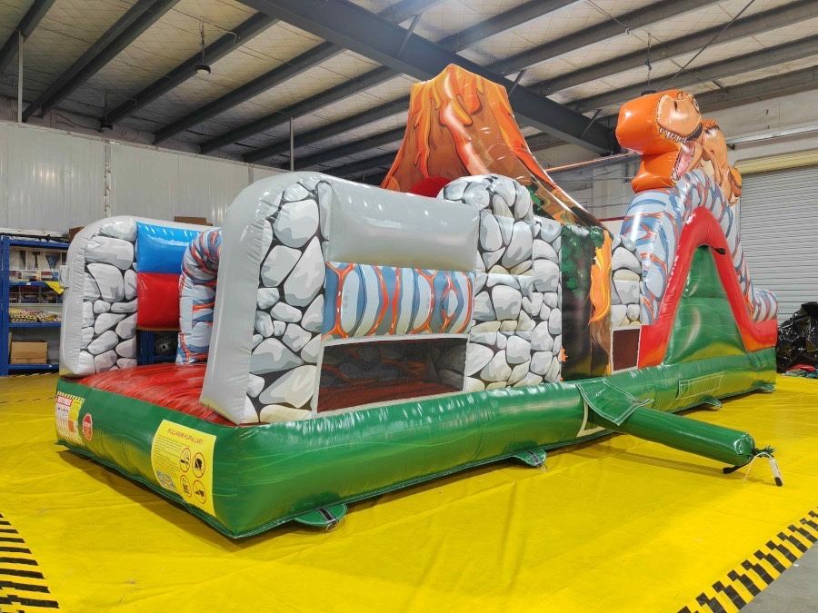 Надуваем батут с пързалка