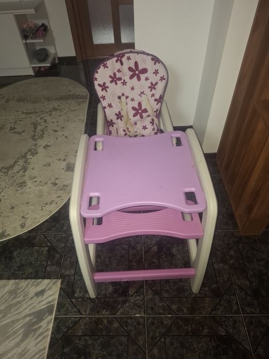 Scaun cu masa pt Bebeluși