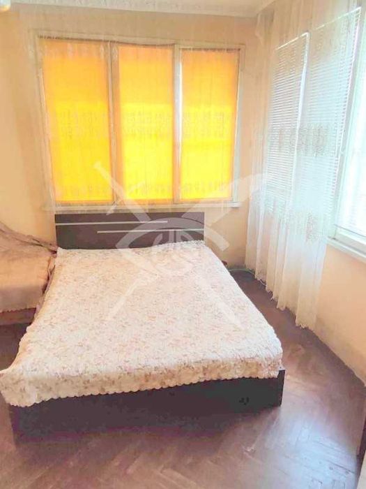 Етаж от къща в Карнобат 63141