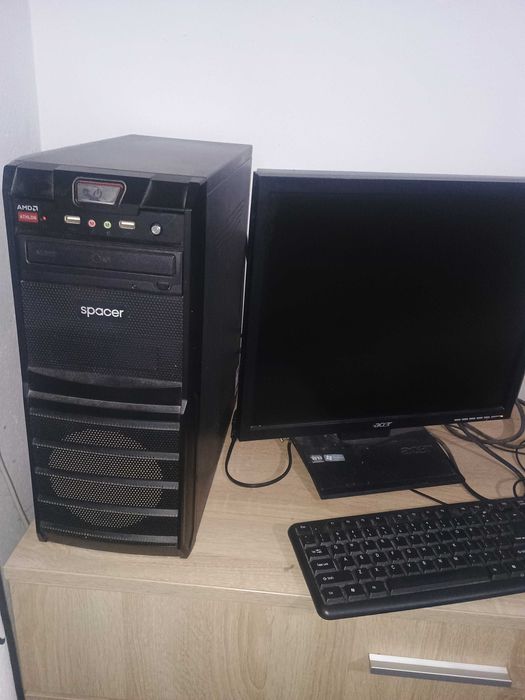 Calculator de vânzare merge foarte bine arată bine și estetic