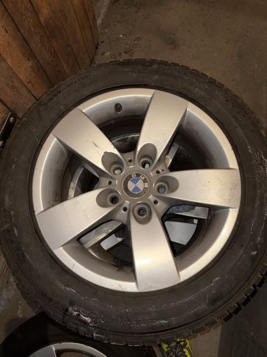Комплект Зимни гуми с джанти за BMW 215/65/ 16