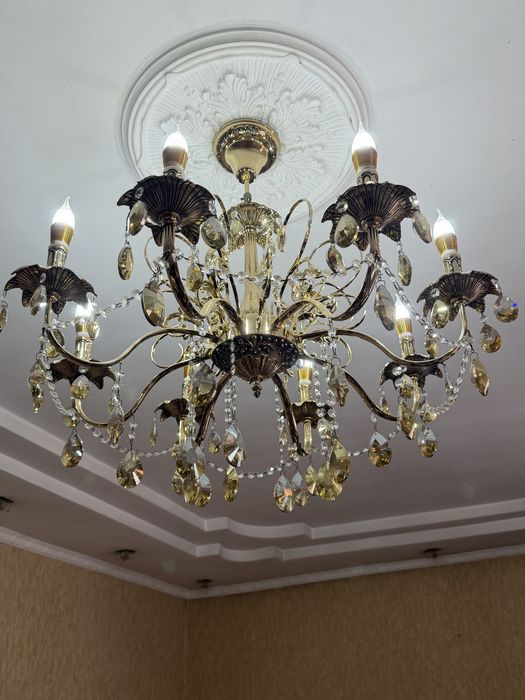 Люстра для зала 30000 тг